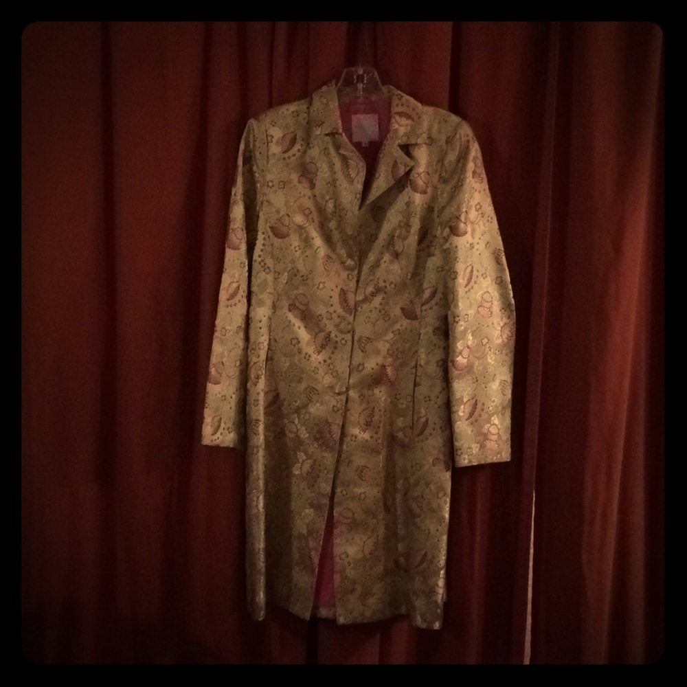 Vintage Brocard Coat 100% Silk